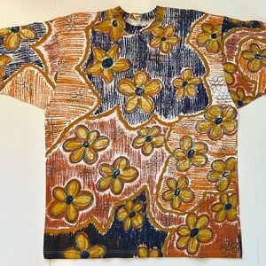 NEW 90’s VINTAGE GEOMETRIC SHORT SLEEVE T-SHIRT